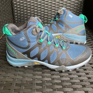 Merrell Women’s Siren 3 Mid Waterproof Hiking Boot